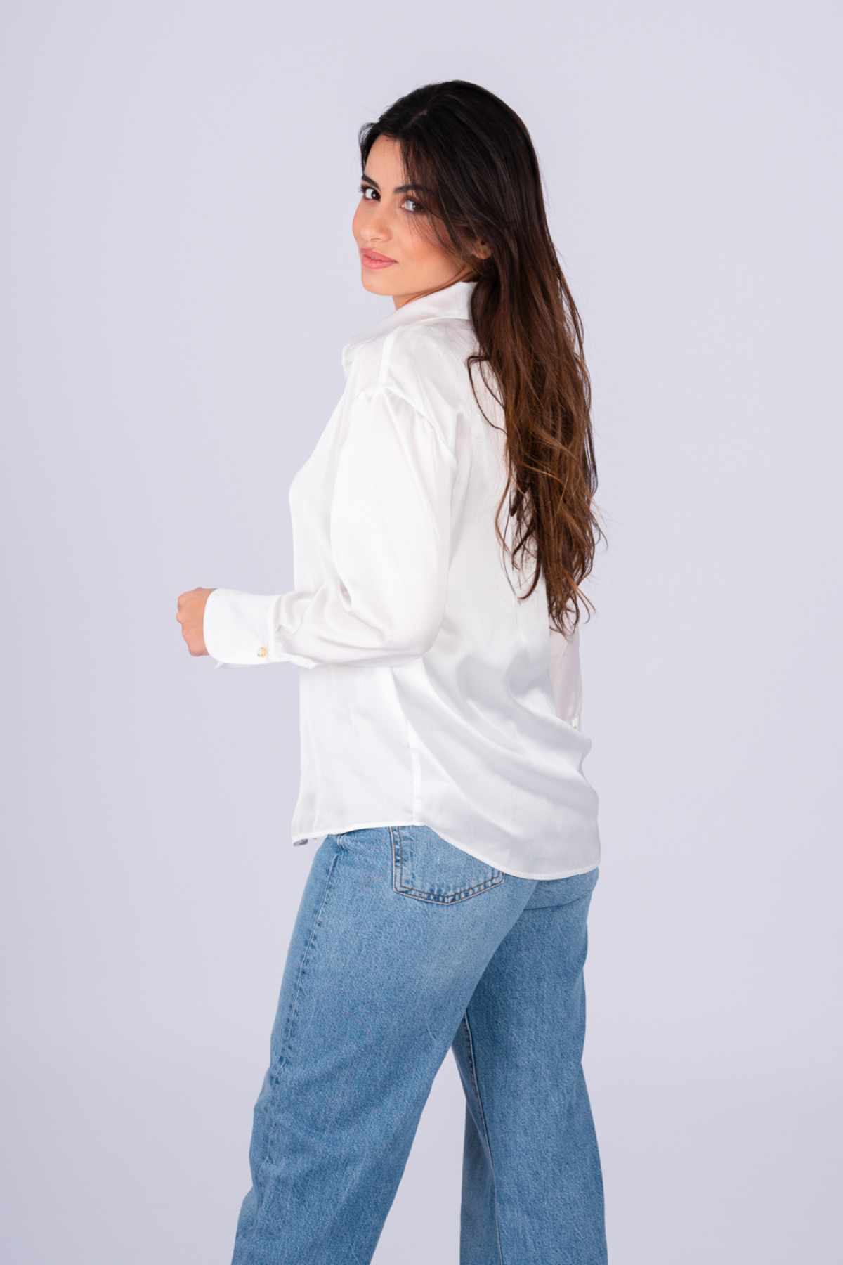 Chemise en satin blanche